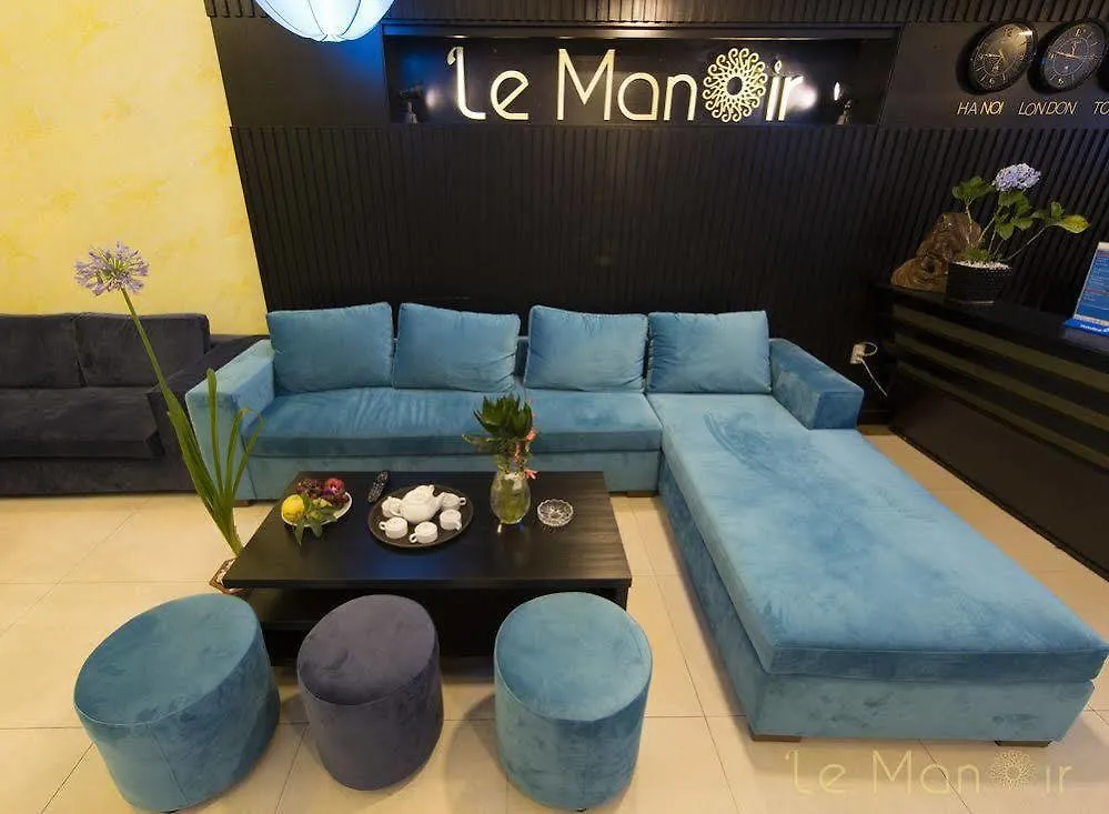 Le Manoir Hotel