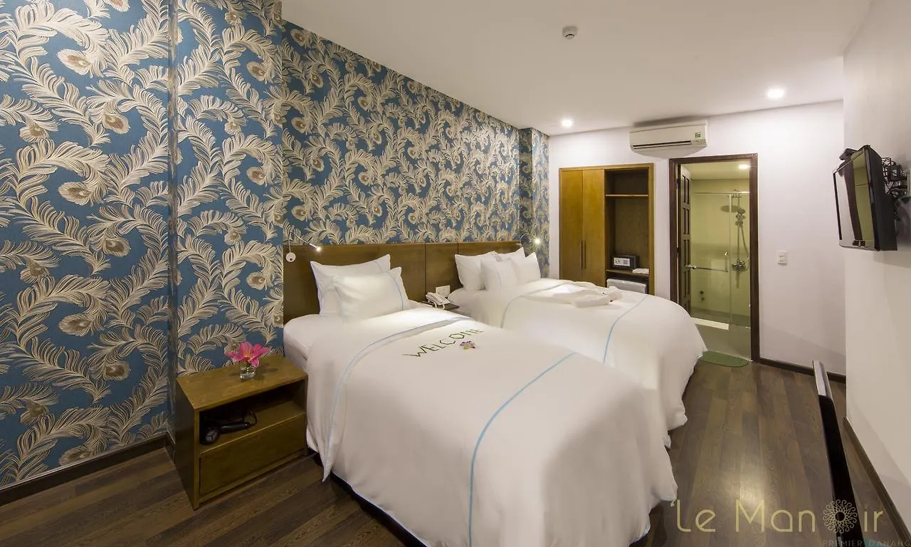 Le Manoir Hotel