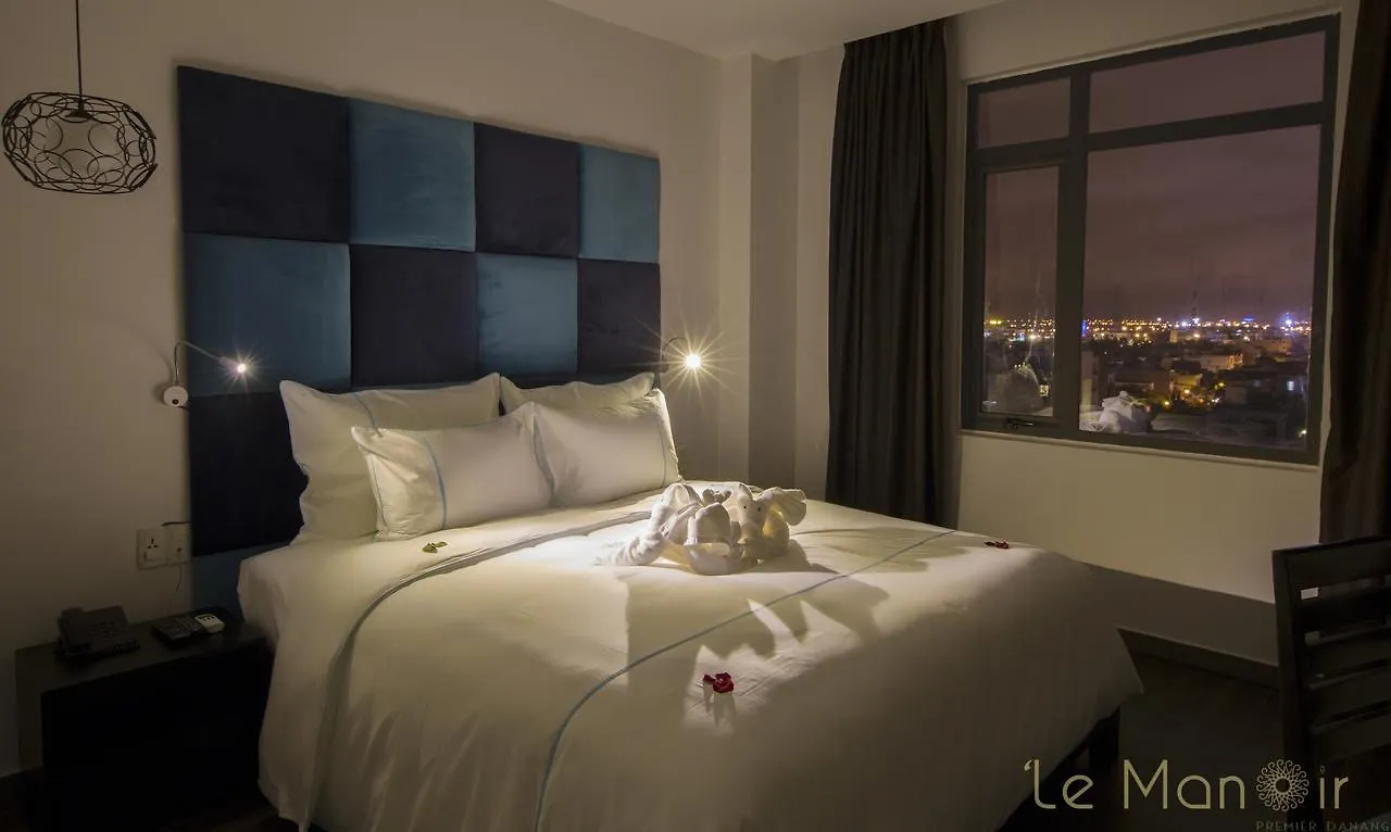 Le Manoir Hotel